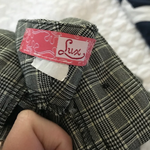 Shorts - Picture 3 of 3